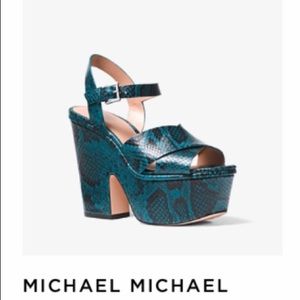 ISO Divia MK Teal Snake Embossed Sz 10